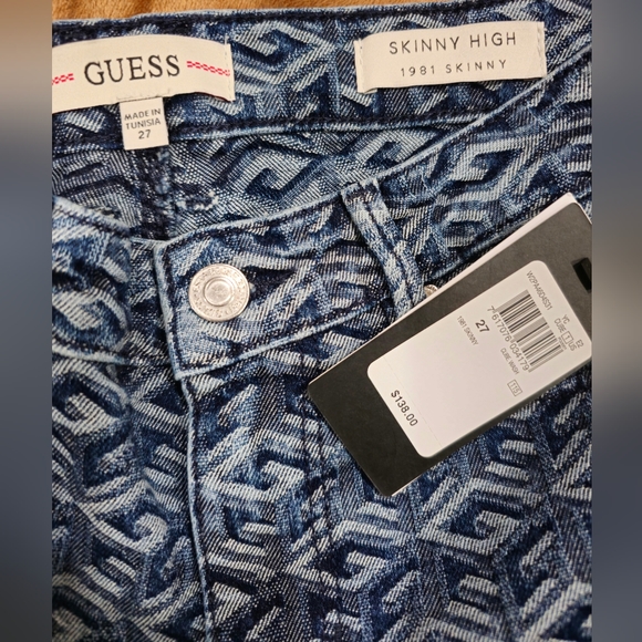 Women "Guess" skinny, high waisted cube wash jeans. Size 27×29. New - Picture 7 of 7